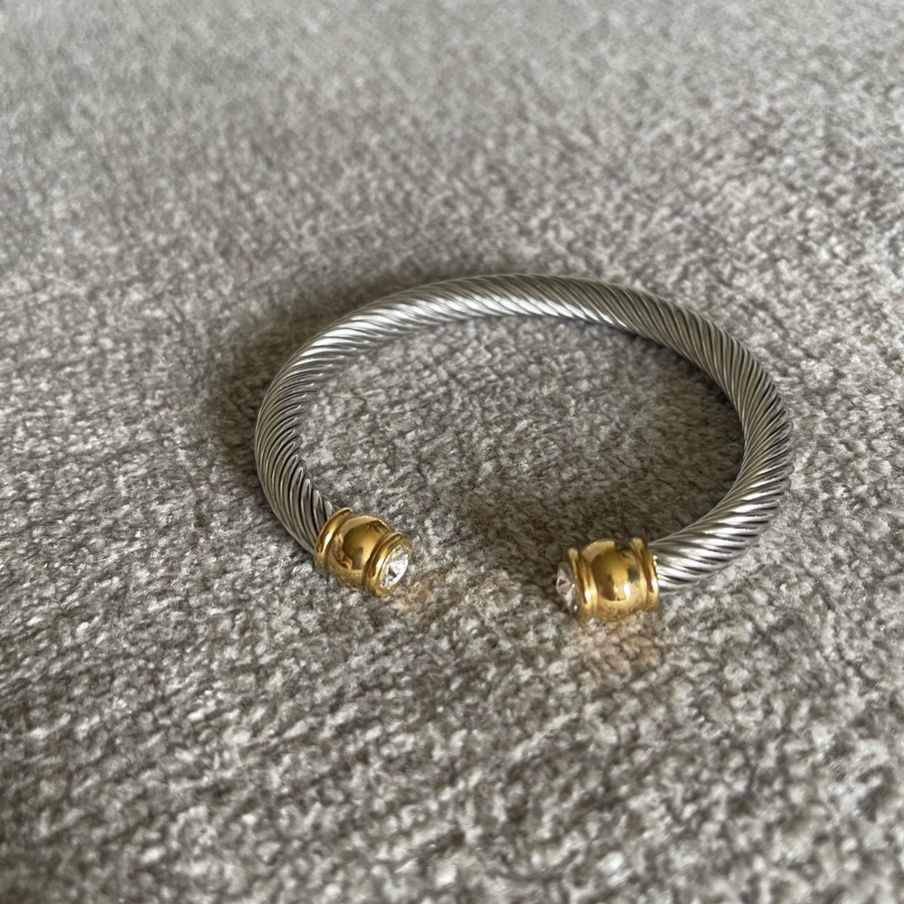 Elegant Silver and Gold Cable Bracelet